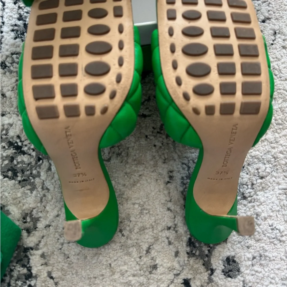 Bottega Veneta Parakeet padded Mule Heels - NWOT - Picture 7 of 9